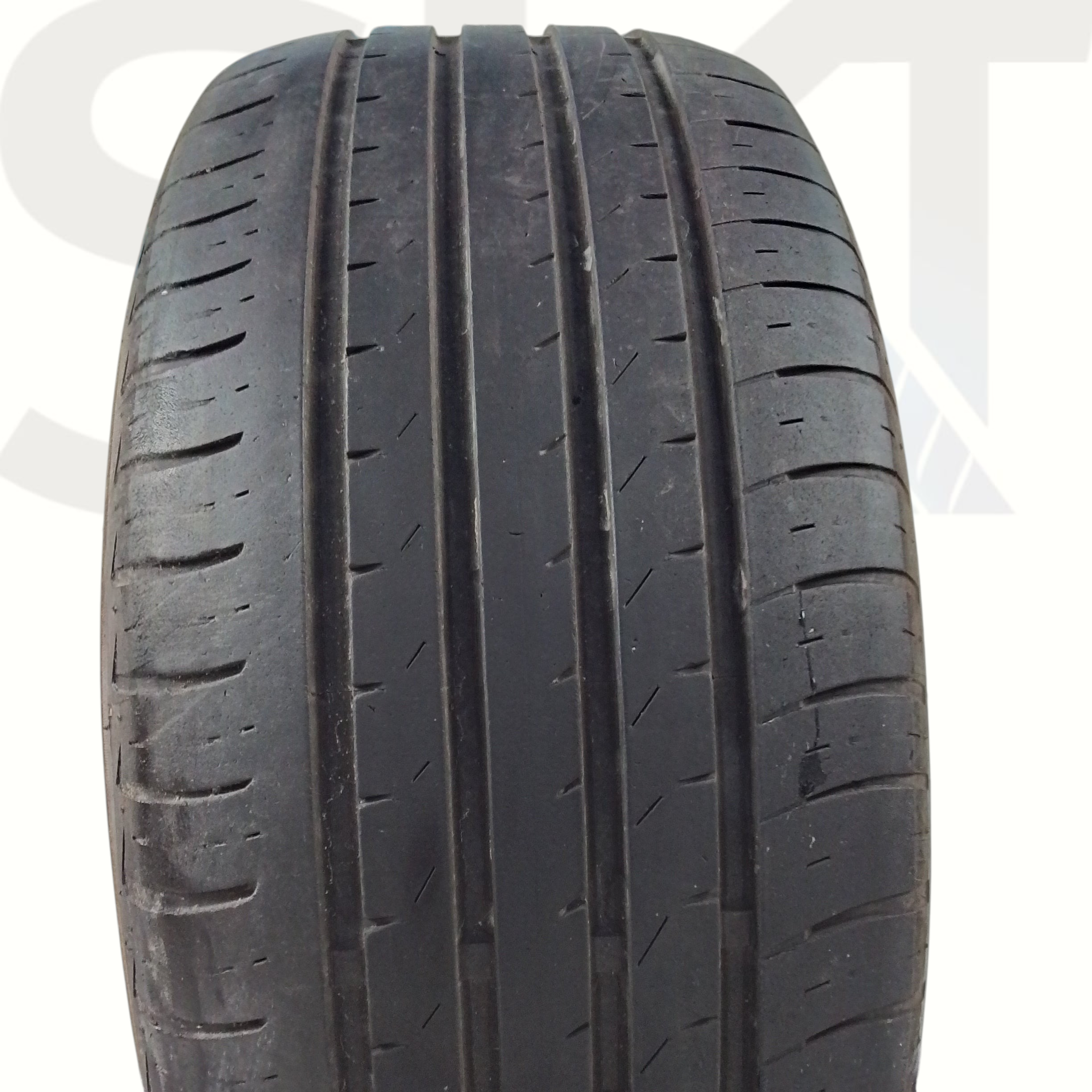 2 Maxxis Premitra 5 235 50 18 97V