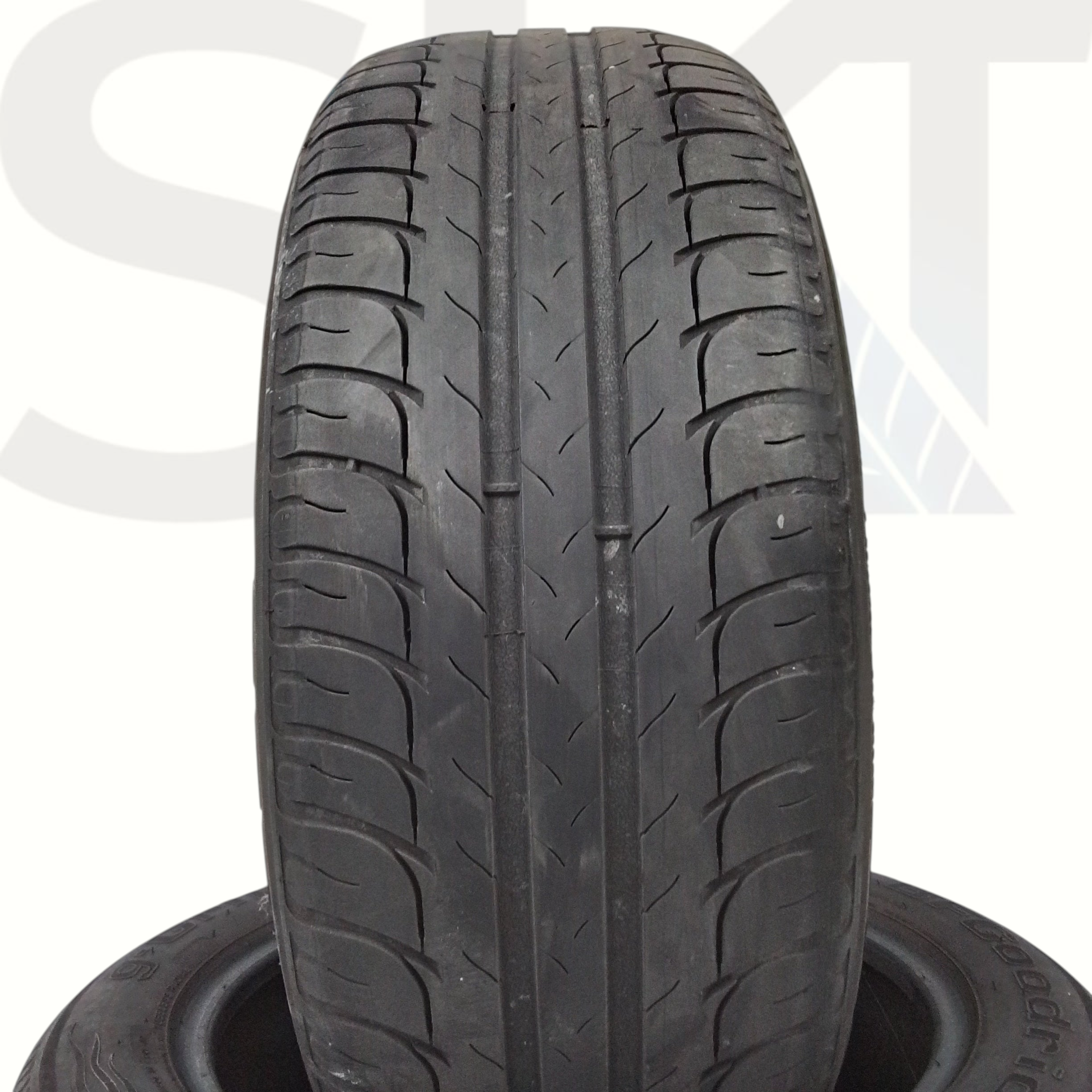 2 Bf Goodrich g-grip 195 55 16 87H