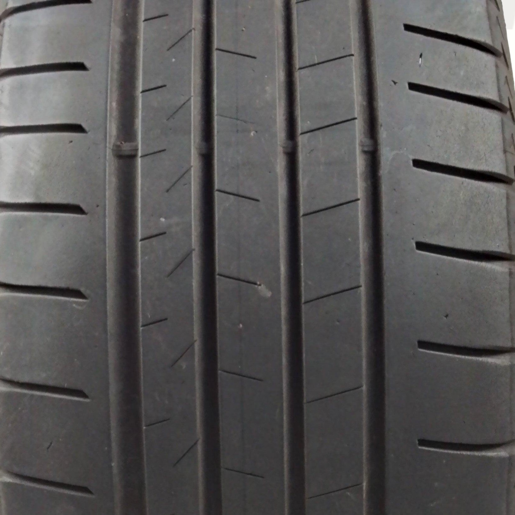 4 Bridgestone Alenza rft 001 225 60 18 104W