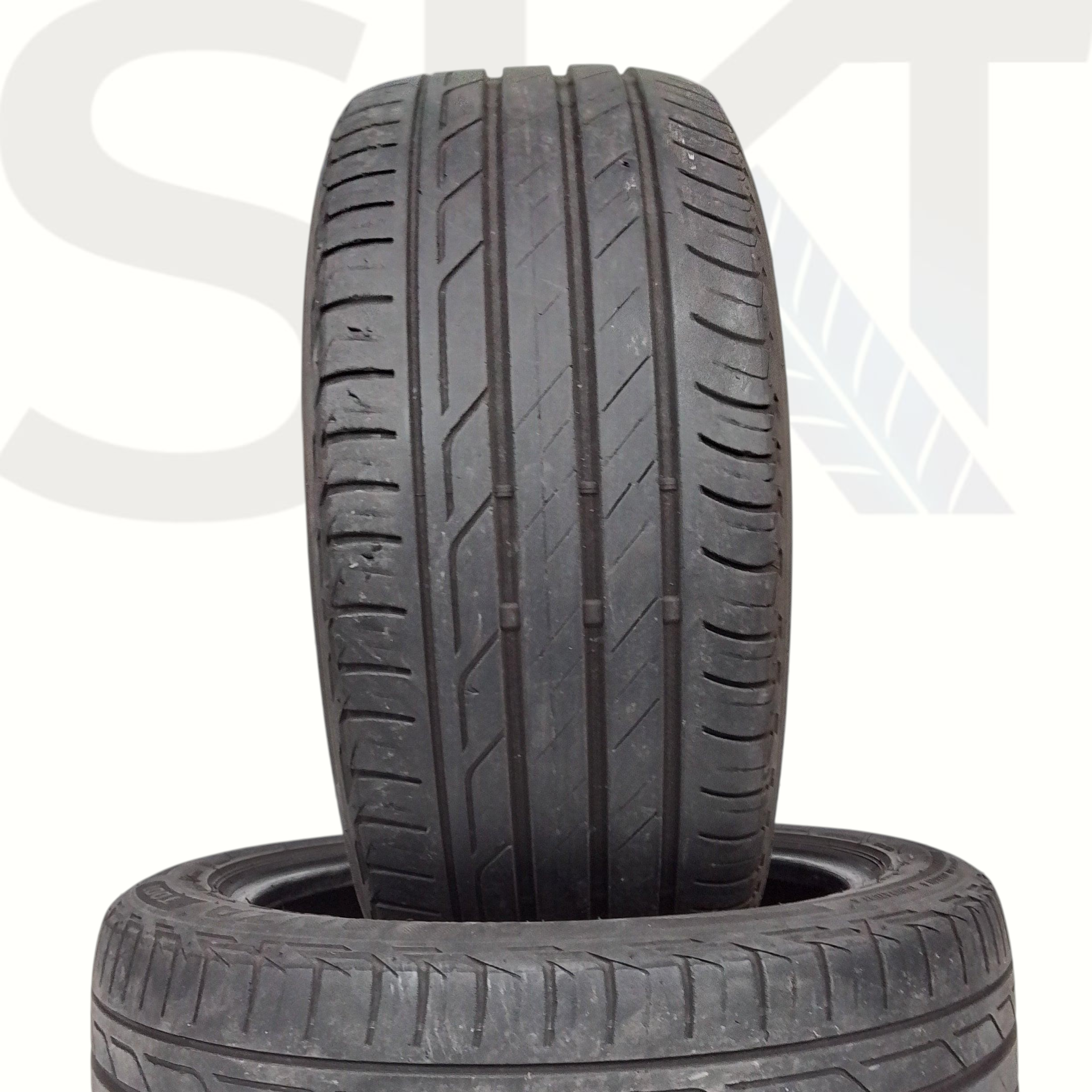 2 Bridgestone Turanza T001 215 45 16 90V