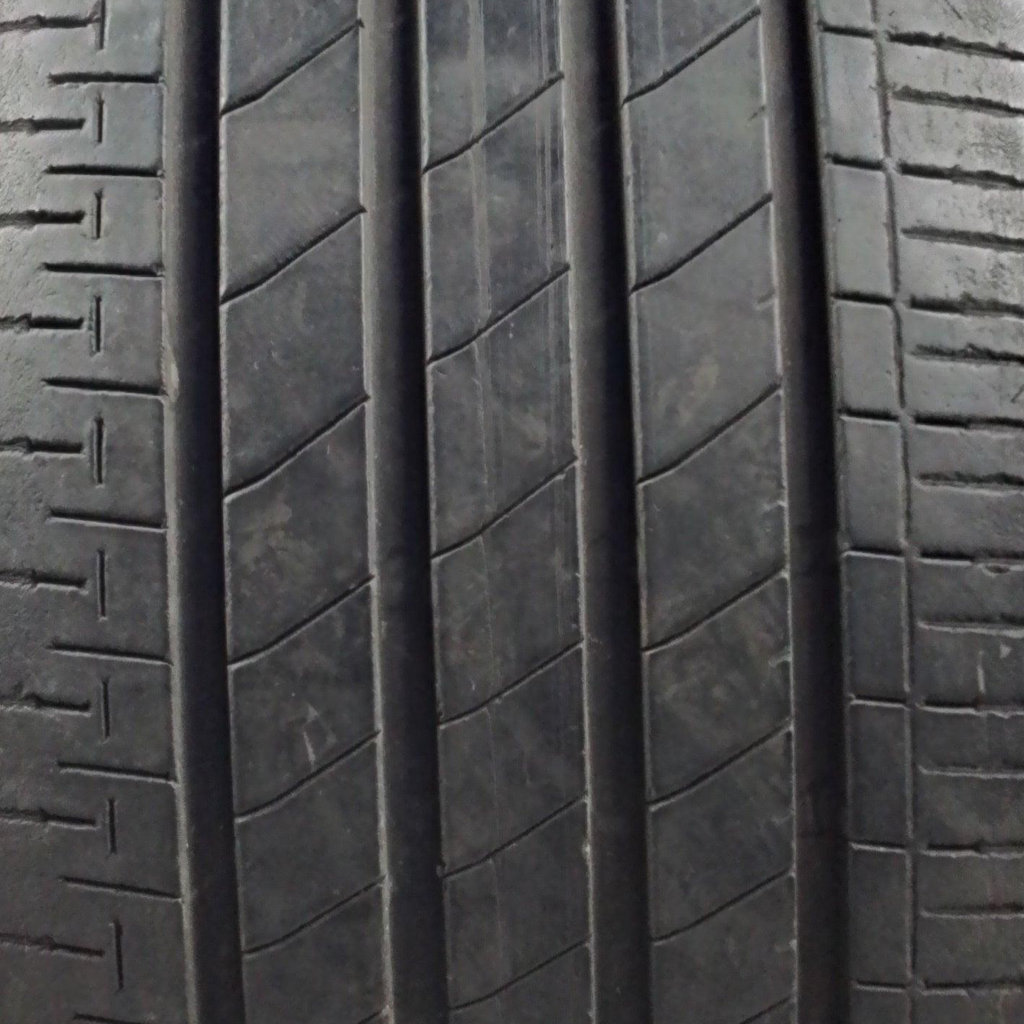 2 Bridgestone Turanza T005 215 45 18 89W