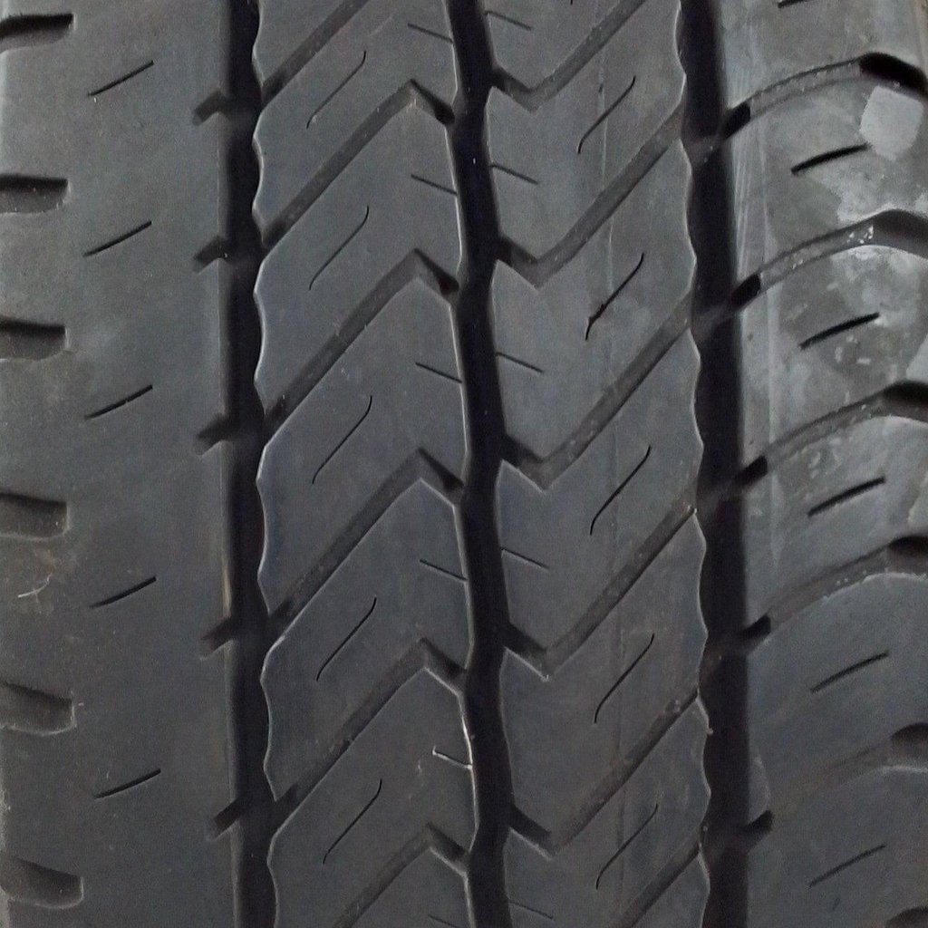 2 Dunlop Econodrive 215 60 17C 109/107T