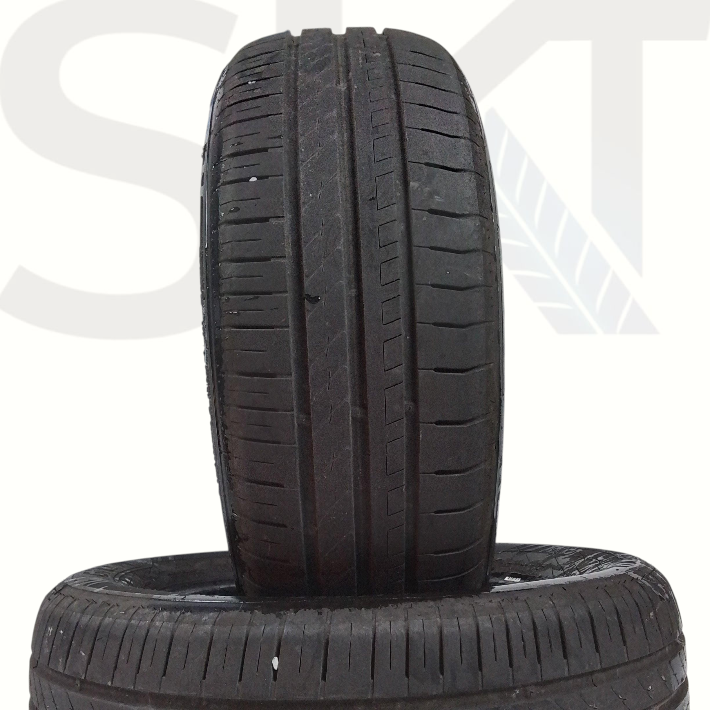 2 Giti GitiSynergyH2 205 60 16 96H Xl