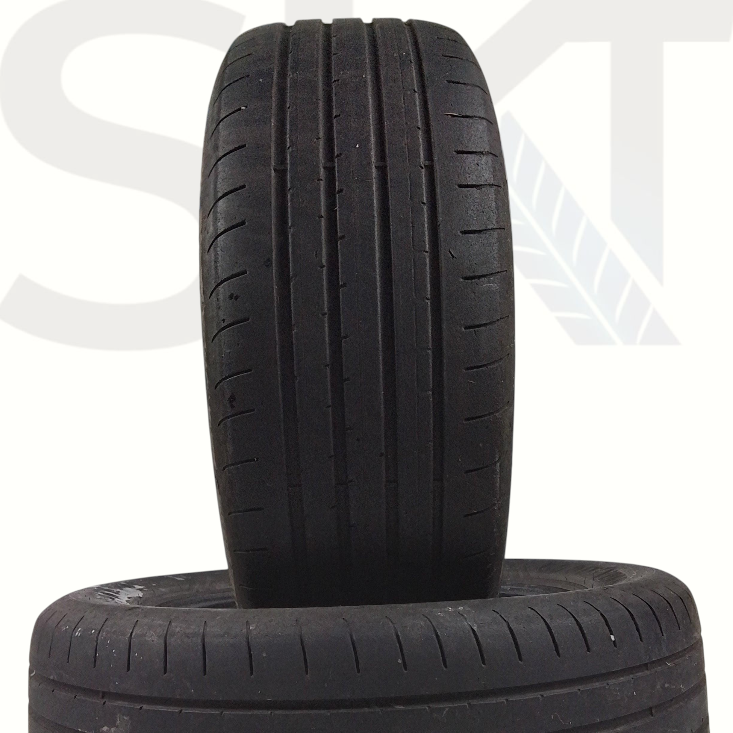 2 Goodyear Eagle F1 235 60 18 107W