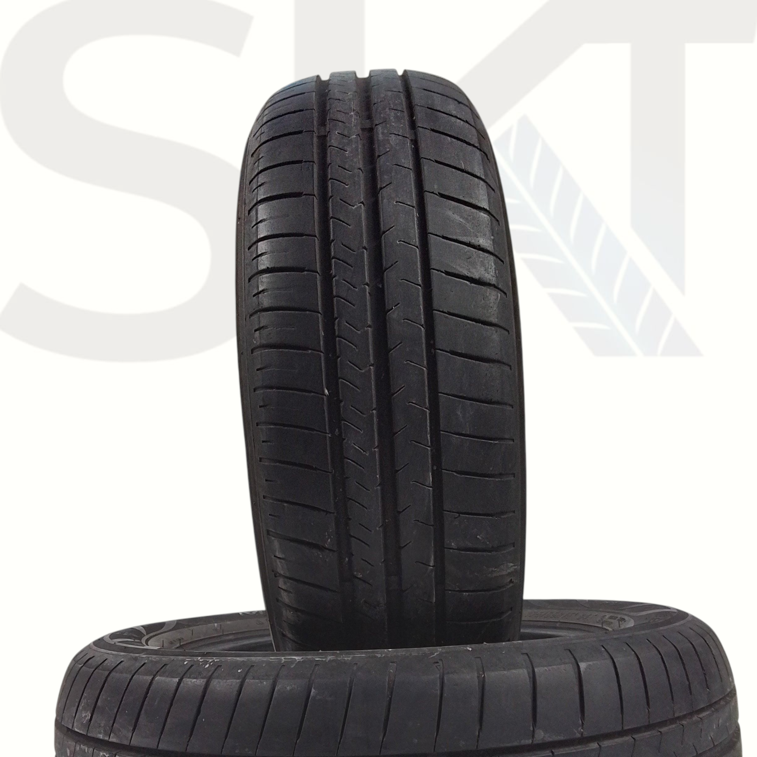 2 Maxxis mecotra 3 175 65 15 84T