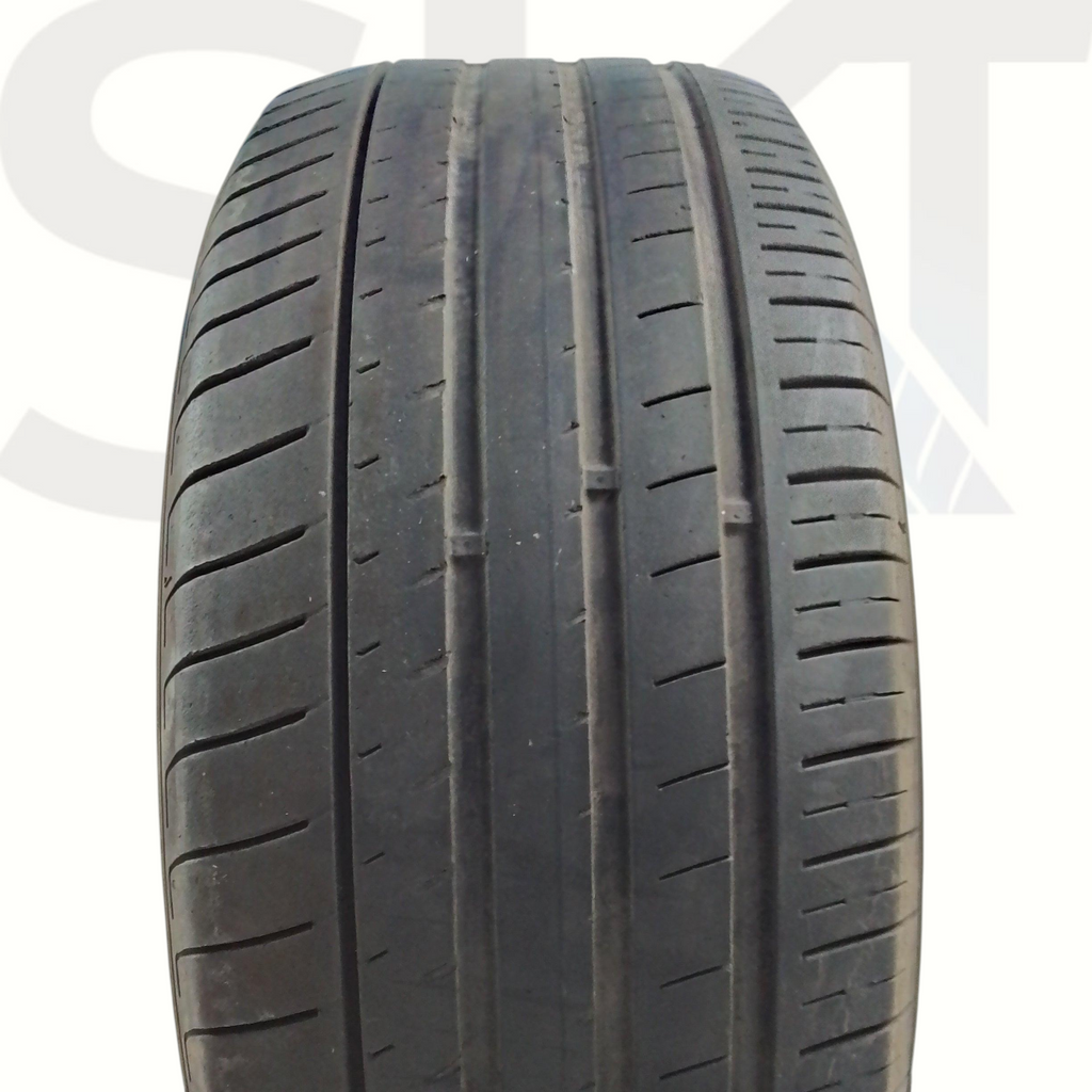 2 Nexen Nfera primus 235 55 18 104V