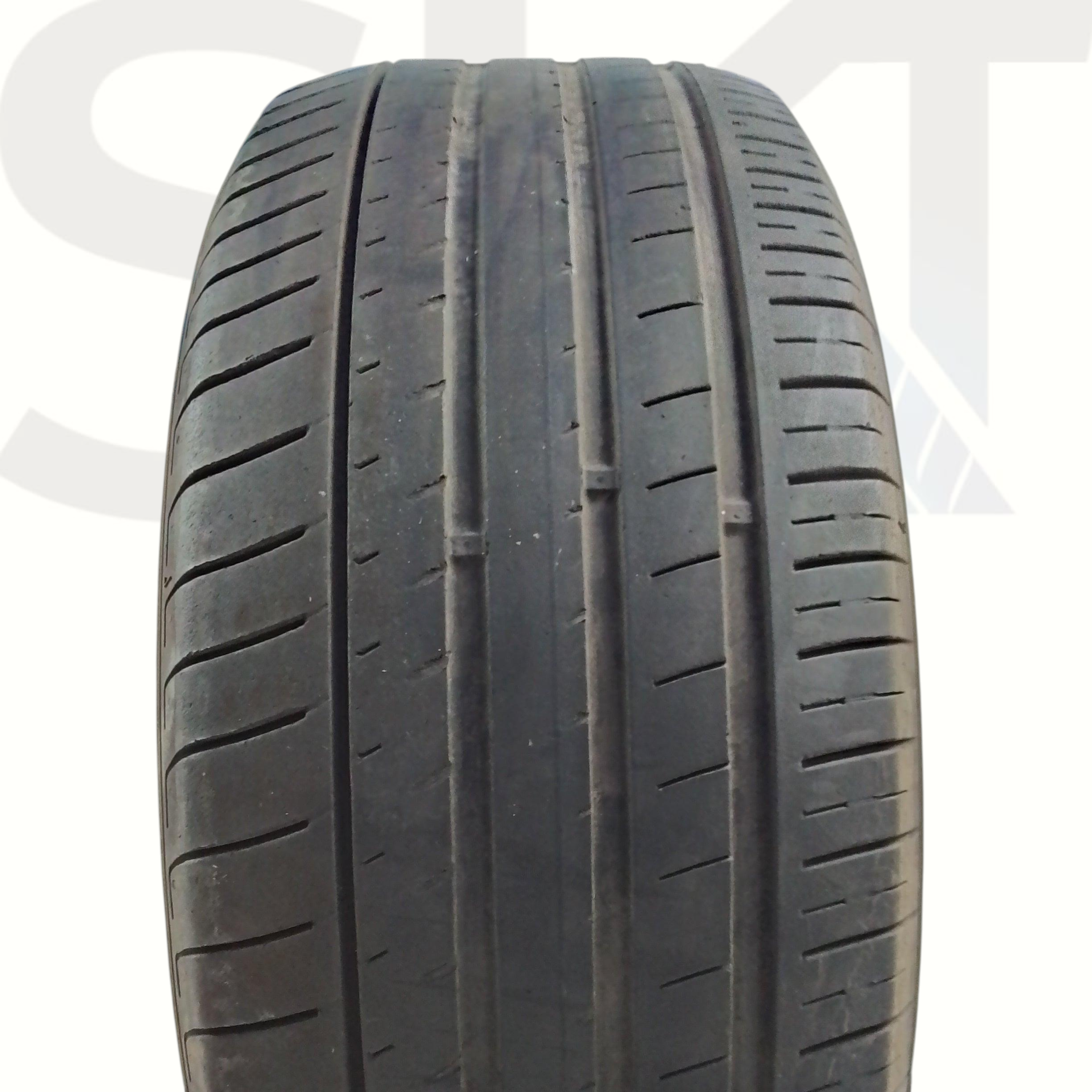 2 Nexen Nfera primus 235 55 18 104V