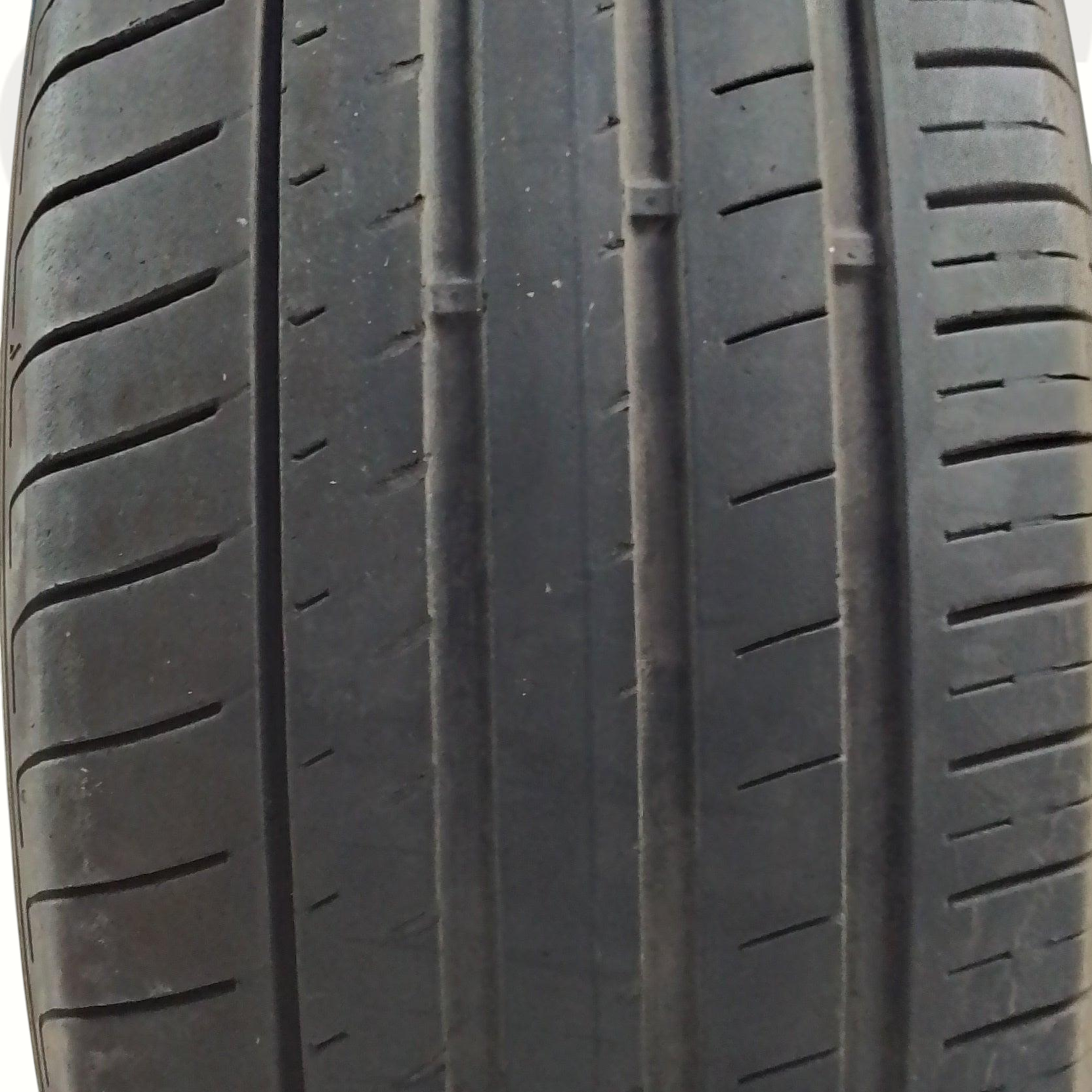 2 Nexen Nfera primus 235 55 18 104V
