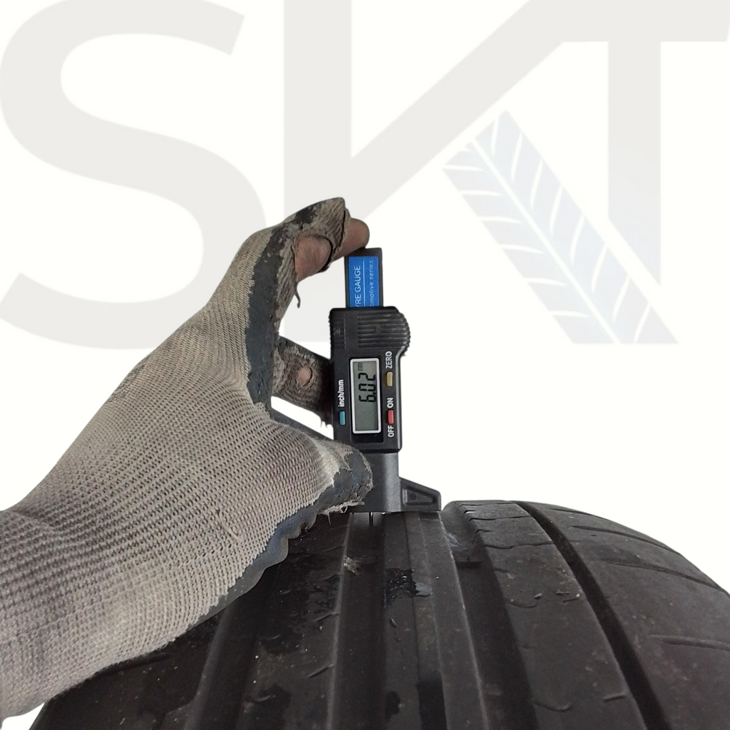 2 Pirelli Pzero  275 40 21 107Y RUN FLAT