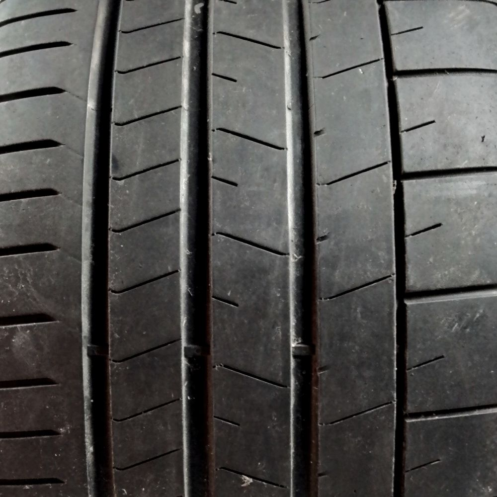 2 Pirelli Pzero 305 30 20 103Y