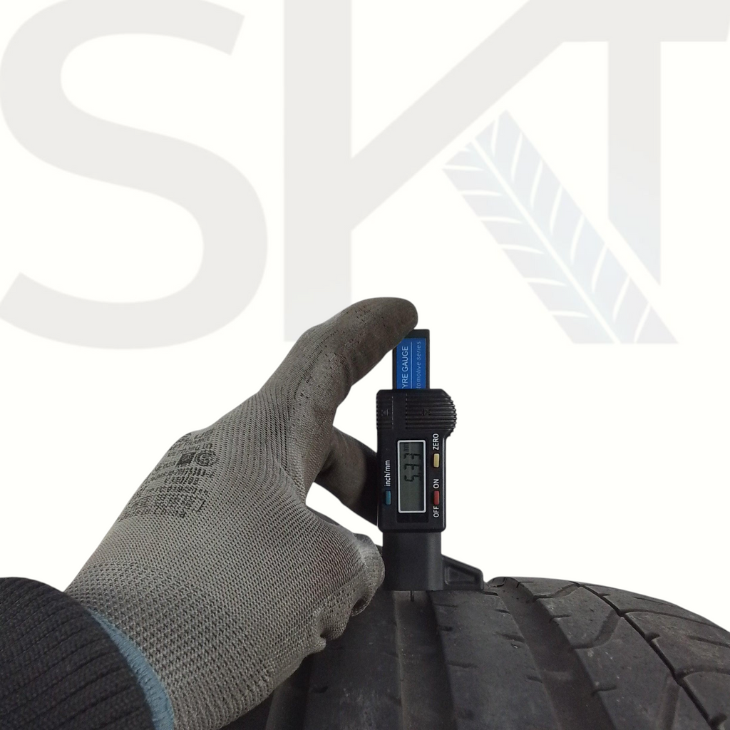 2 Pirelli Pzero Tm 235 35 19 87Y