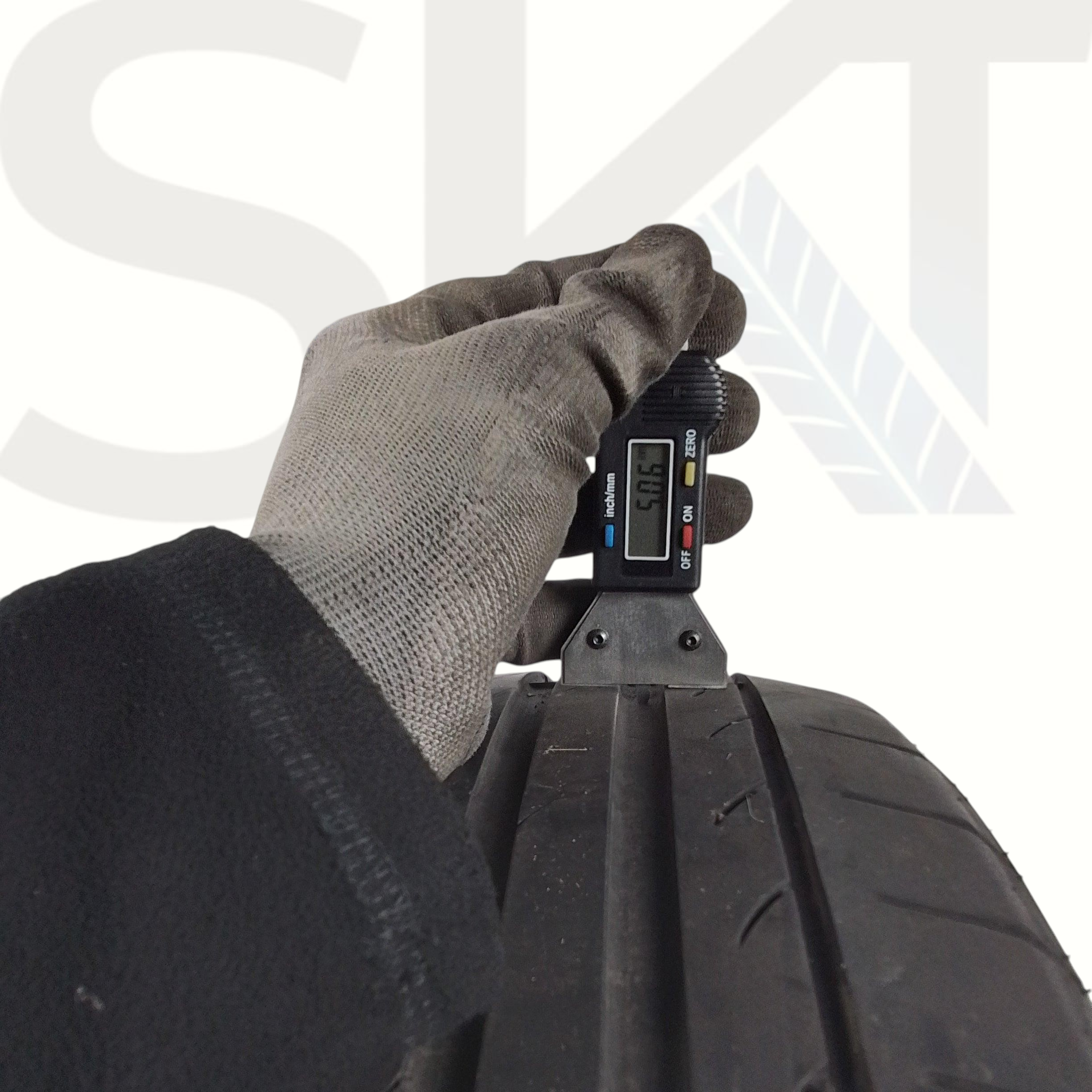 2 Tracmax X Privilo TX2 185 60 15 88H