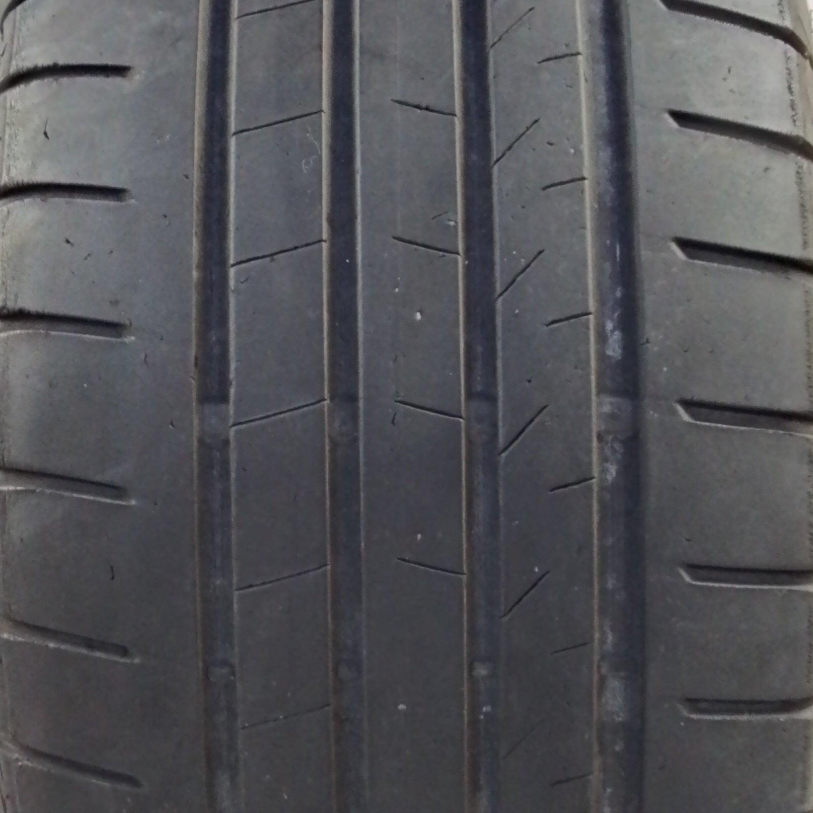 4 Bridgestone Alenza 001 235 50 19 99V