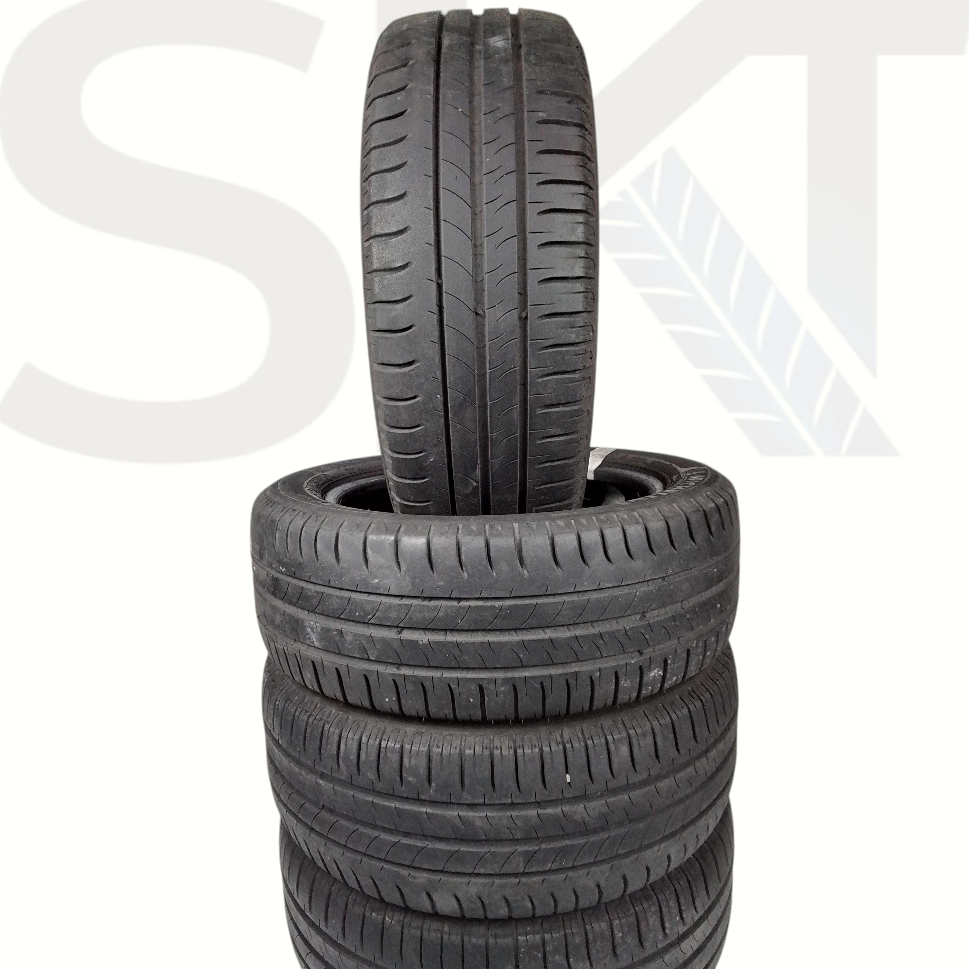 4 Michelin Energy Saver 205 60 16 96H XL