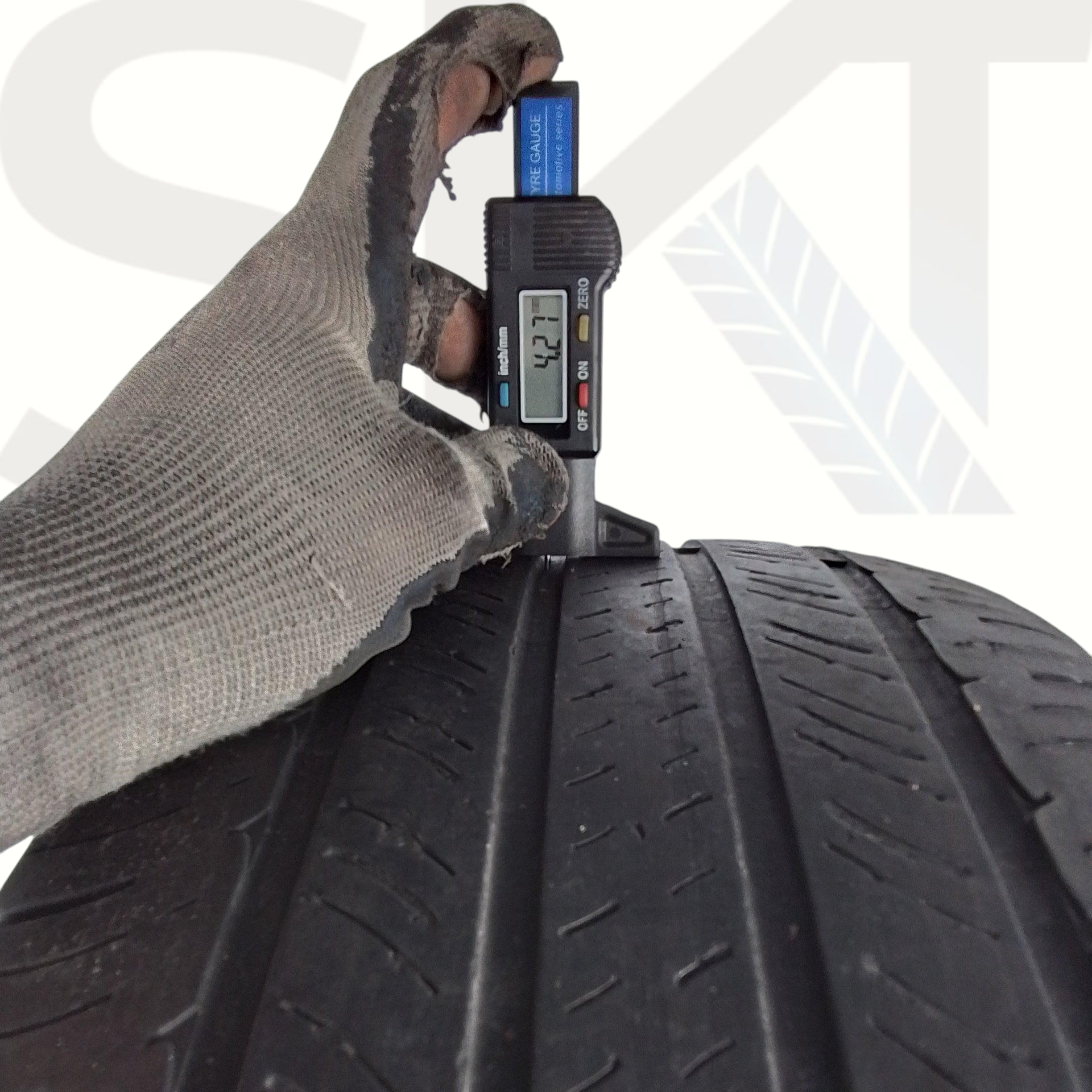 4 Michelin Latitude Tour HP 255 50 20 109W m+s