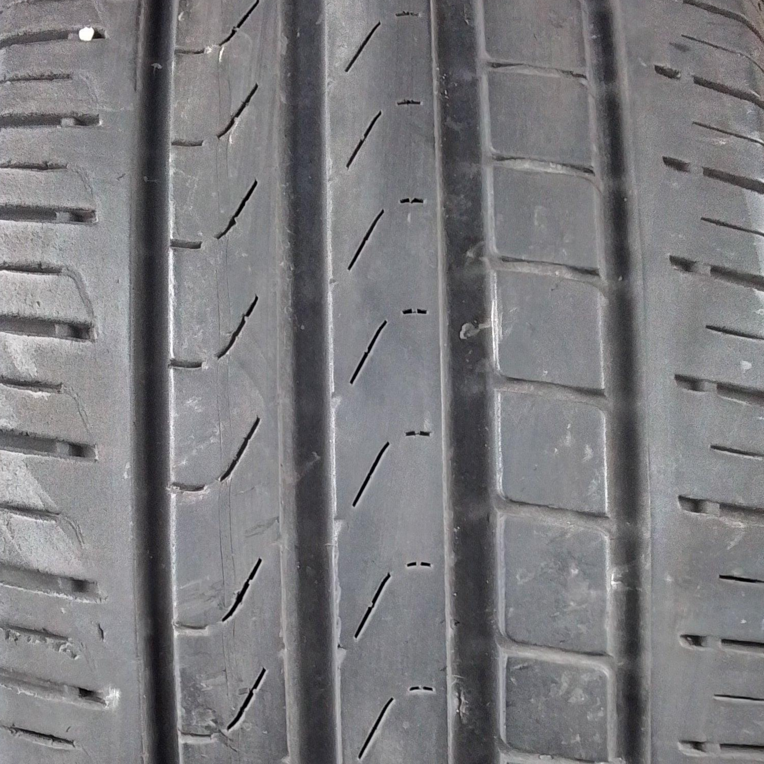4 Pirelli Scorpion verde 235 60 18 103V