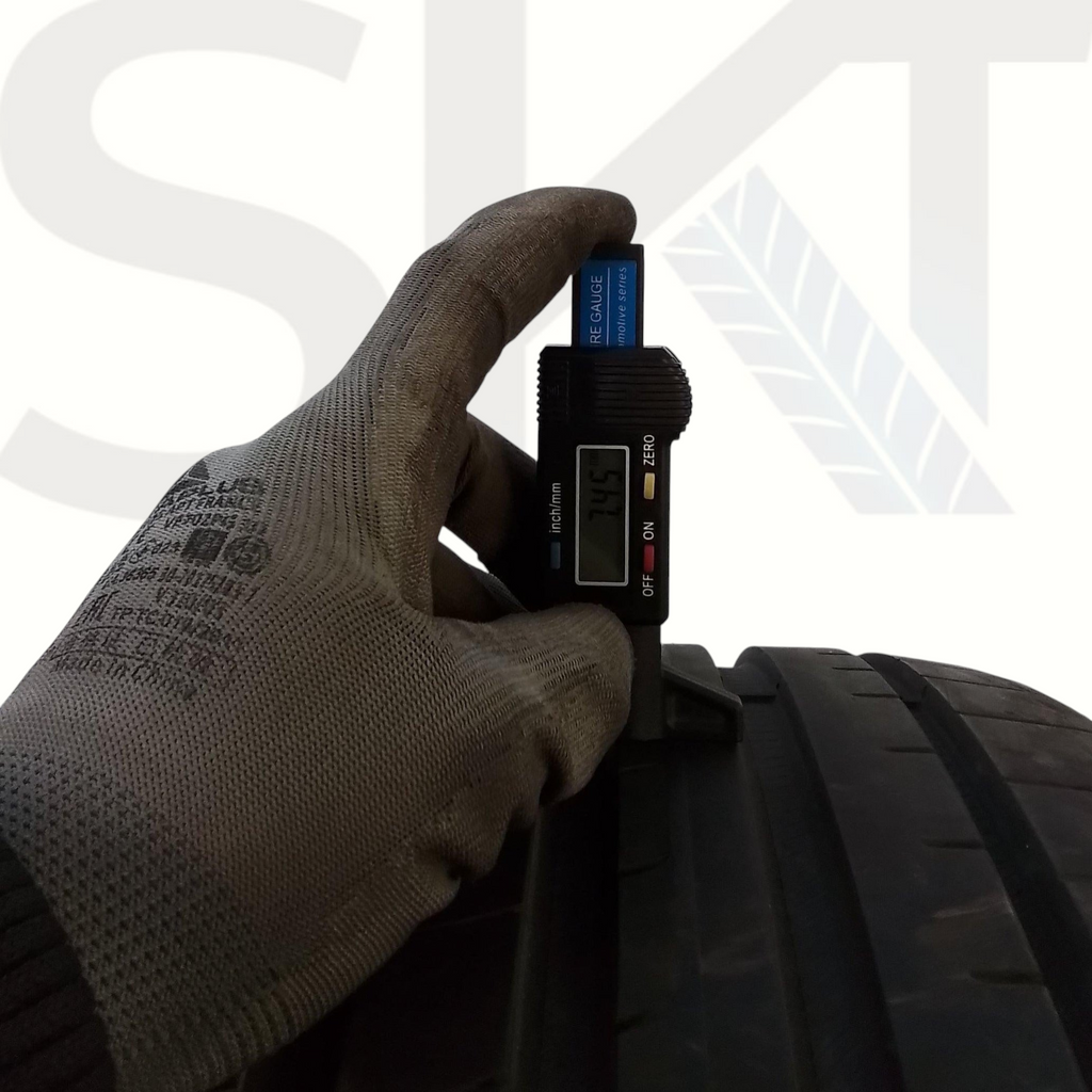 1 Goodyear Eagle F1 asymmetric 3 245 40 18 97Y