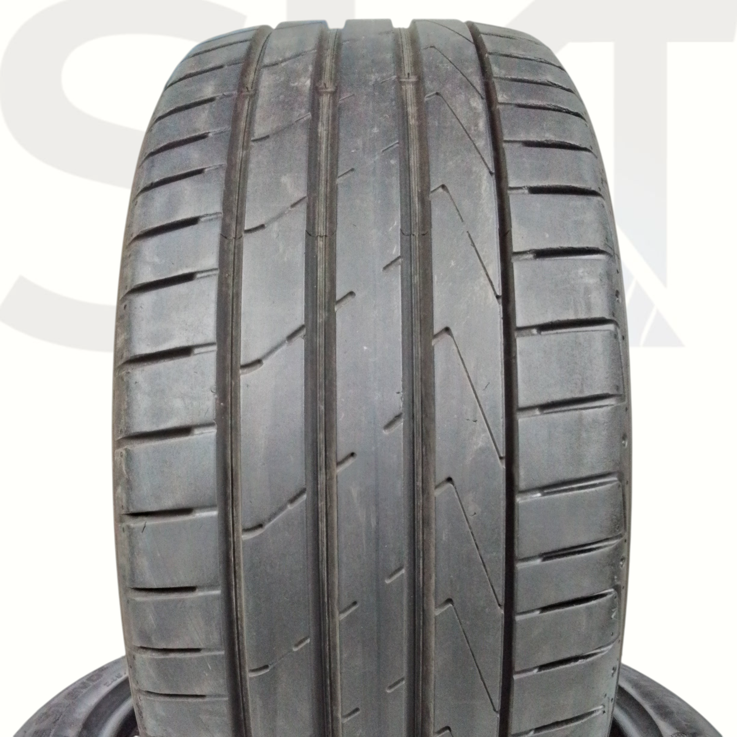 2 Hankook Ventus S1 evo2 235 60 18 103W